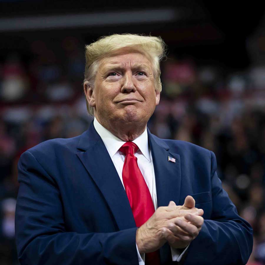 How did Nobel Peace Prize winner Maria Corina Machado flee from Venezuela 