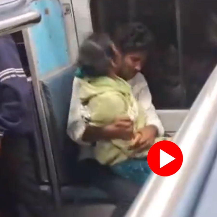 Video of newlywed Andhra couple were fighting inside moving train in Telangana goes viral dgtl