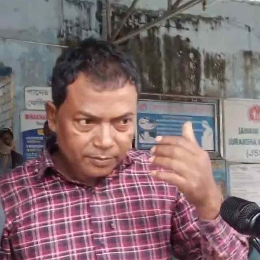 ধৃত আলিম মোল্লা।