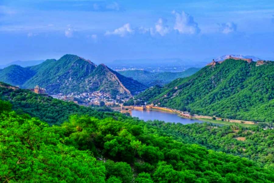 All need to know about why Aravalli is in spotlight and controversy related to it