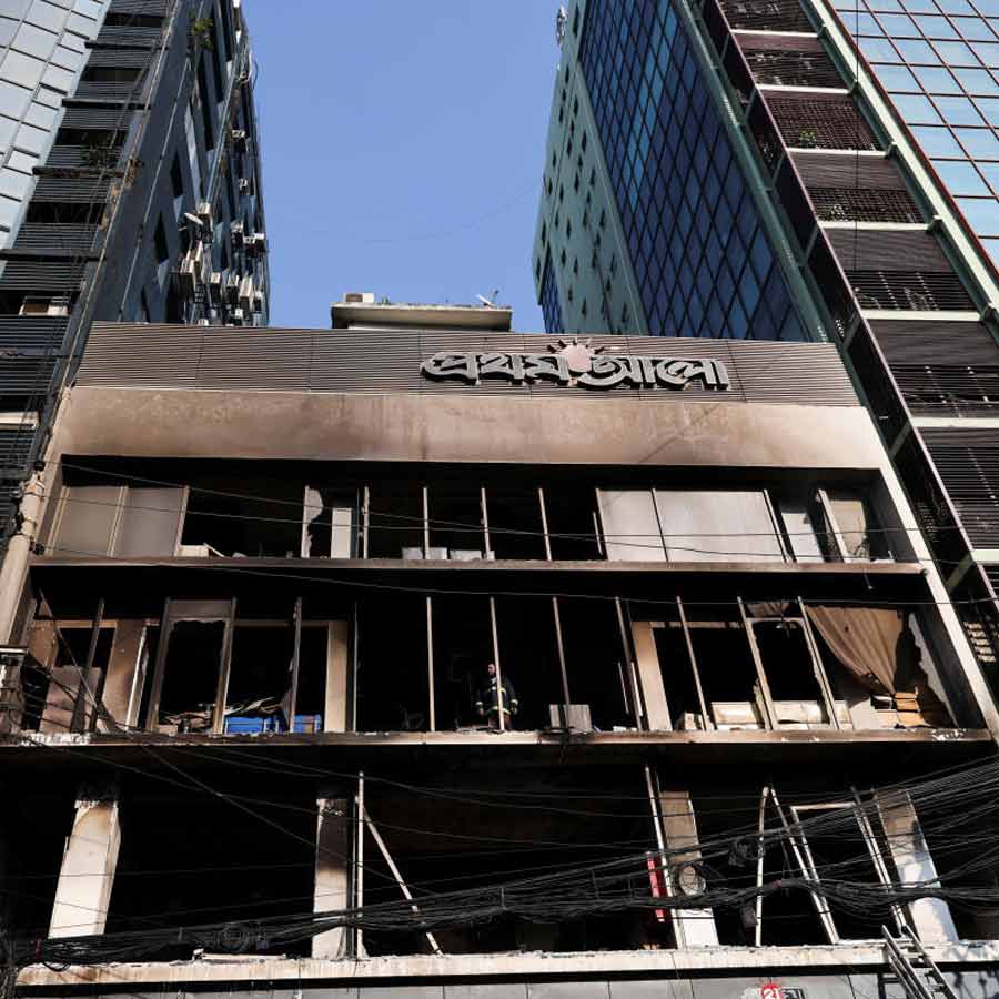 Attackers buy TVs, fridges with looted money from offices of two Bangladeshi newspapers