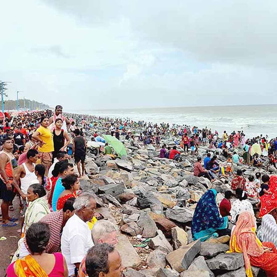 Midnapore Police releases the special guide map of beach feastival in Digha dgtld