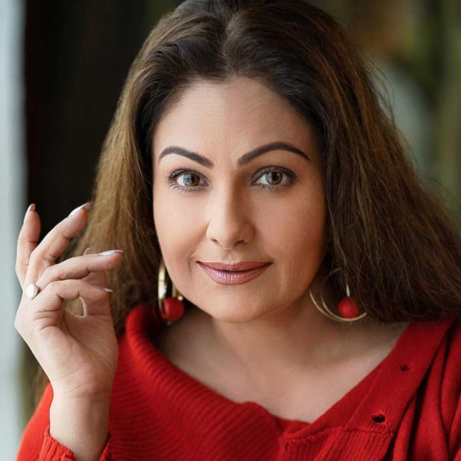 Ayesha Jhulka