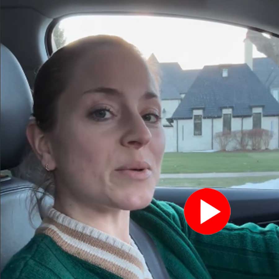 Video of woman garbage picking in rish neighborhood and found one lakh worth bag dgtl