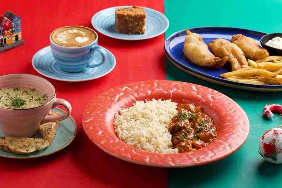 বড়দিনের মেনু সাজিয়েছে ট্রাইব ক্যাফে।