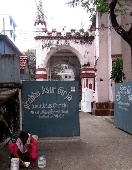 সেজে উঠেছে গির্জা।