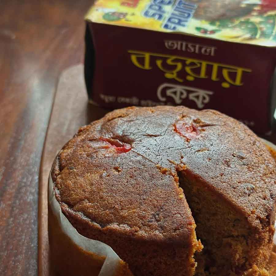 A close look on the cake-mania in Kolkata during the Christmas