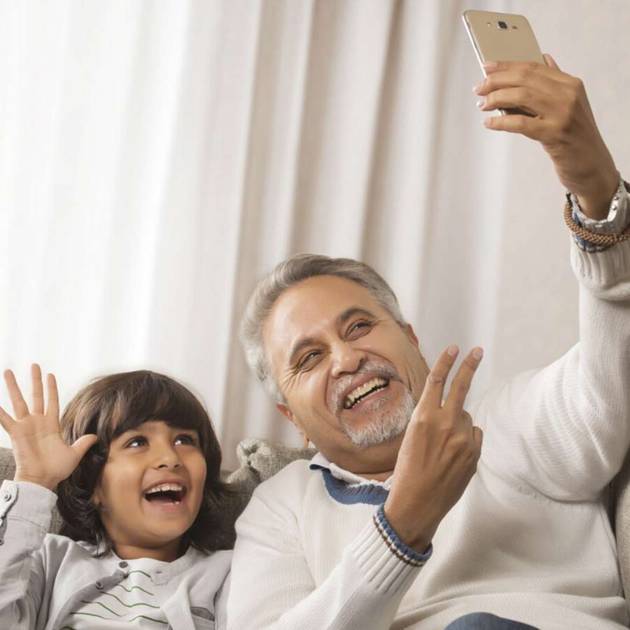 Senior citizens can get Rs 1.5 lakh per month from their own home through reverse mortgage scheme