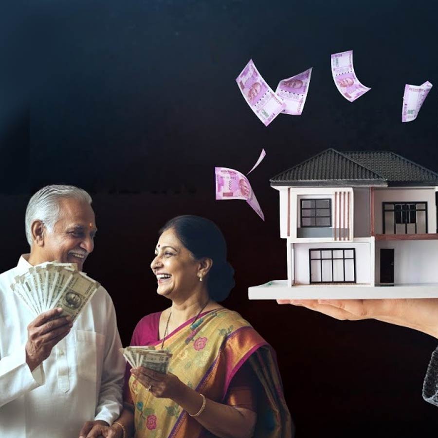 Senior citizens can get Rs 1.5 lakh per month from their own home through reverse mortgage scheme