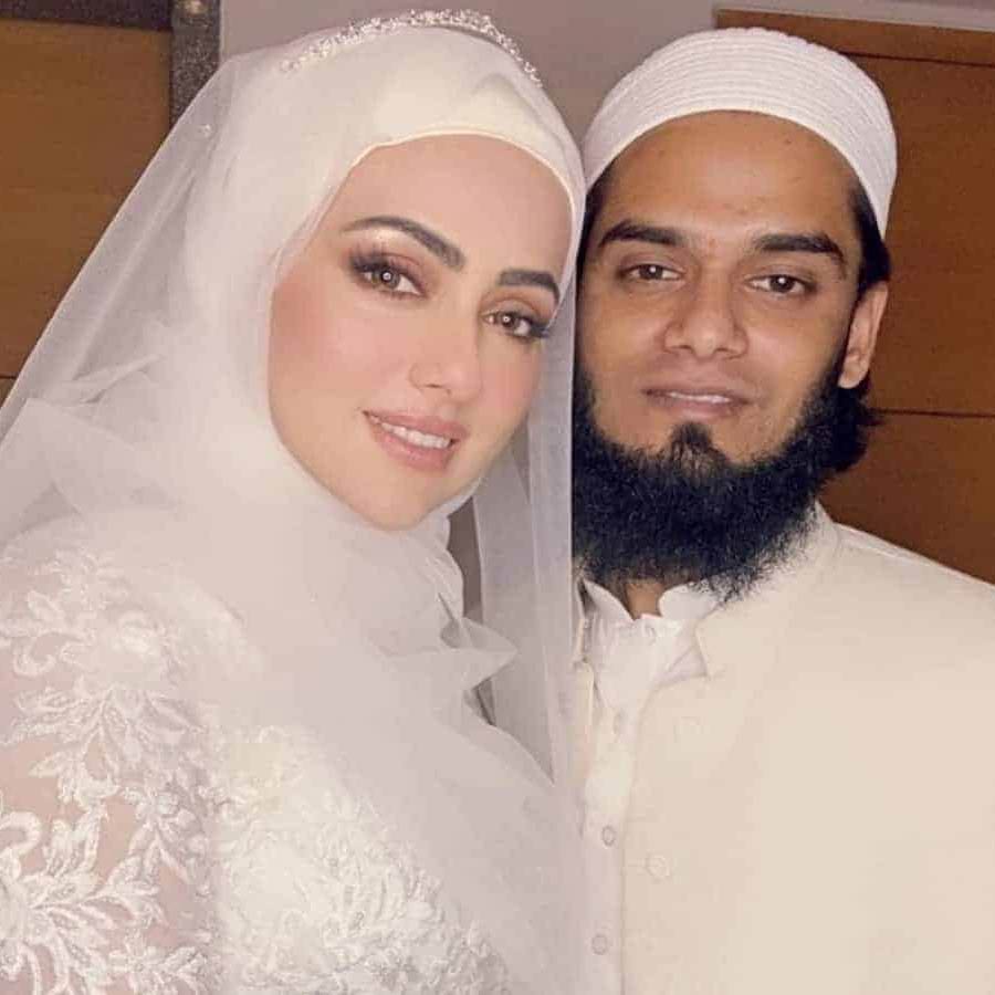 Sana Khan Recalls When her husband Anas calls her Sister dgtl