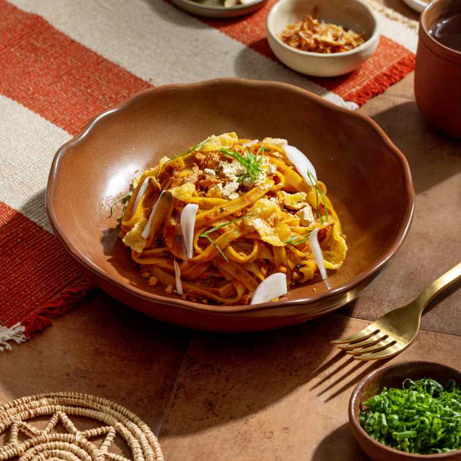 বার্মা বার্মা স্পেশ্যাল ড্রাই খাওসুয়ে।