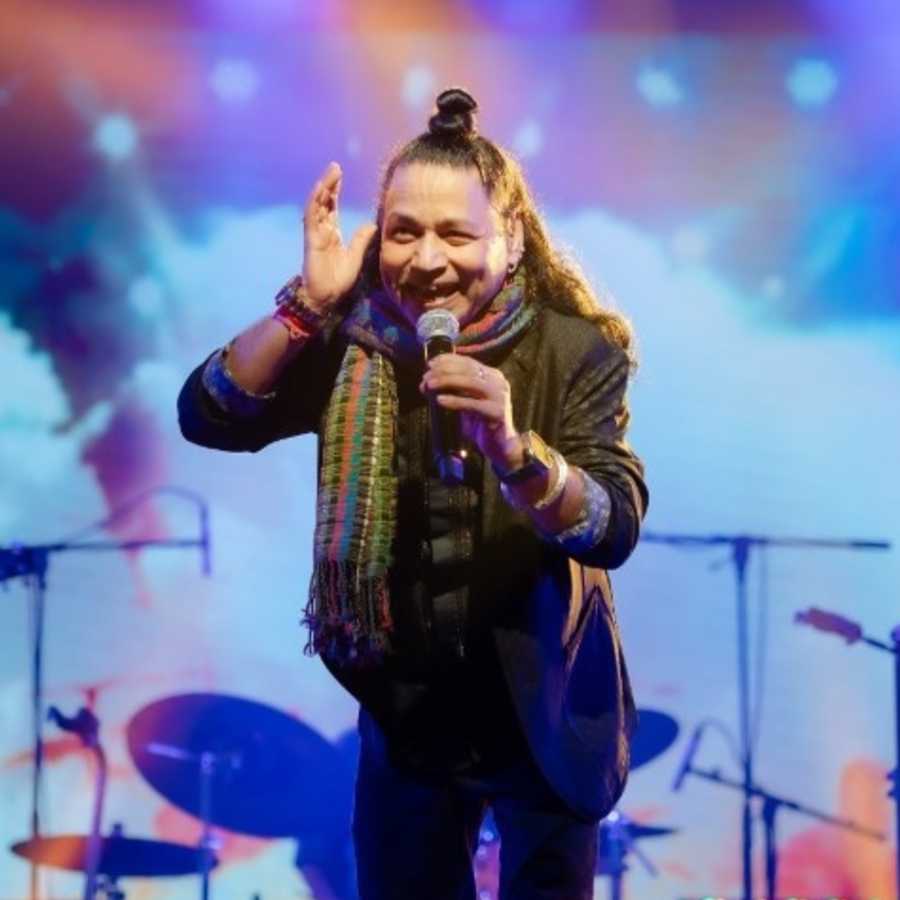 রেগে আগুন কৈলাশ।