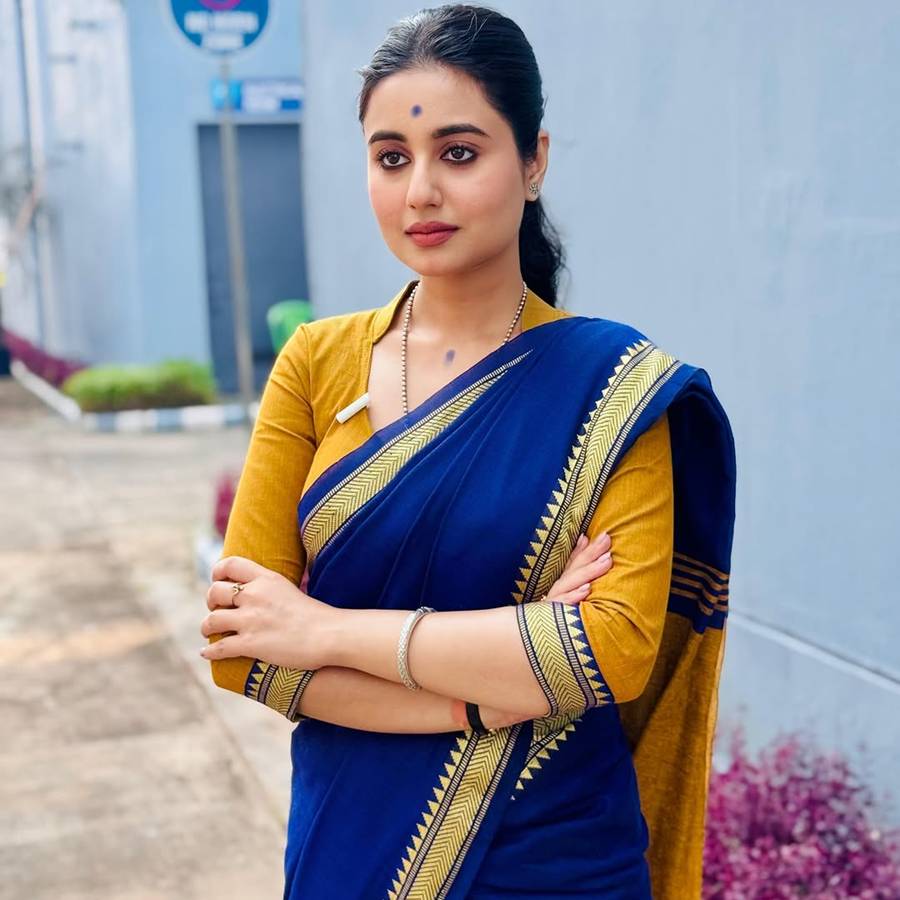 অ্যাকশন দৃশ্যে স্বস্তিকা দত্ত।