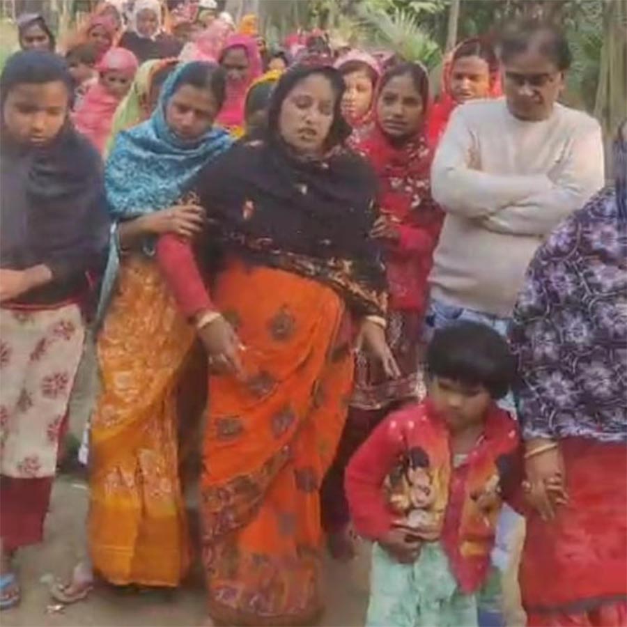 Dead body of the Migrant worker who was killed in a mob lynching in Odisha reached home in Murshidabad