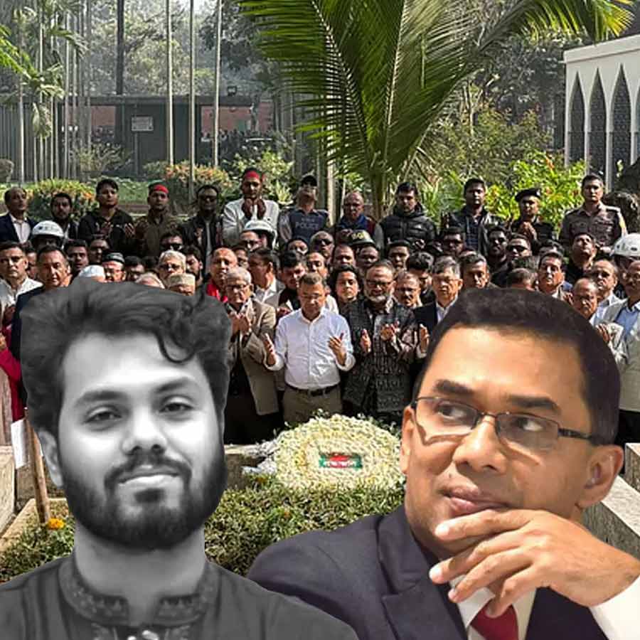 Former Bangladesh PM Khaleda Zia’s son Self exiled BNP leader Tarique Rahman visited Osman Hadi’s grave