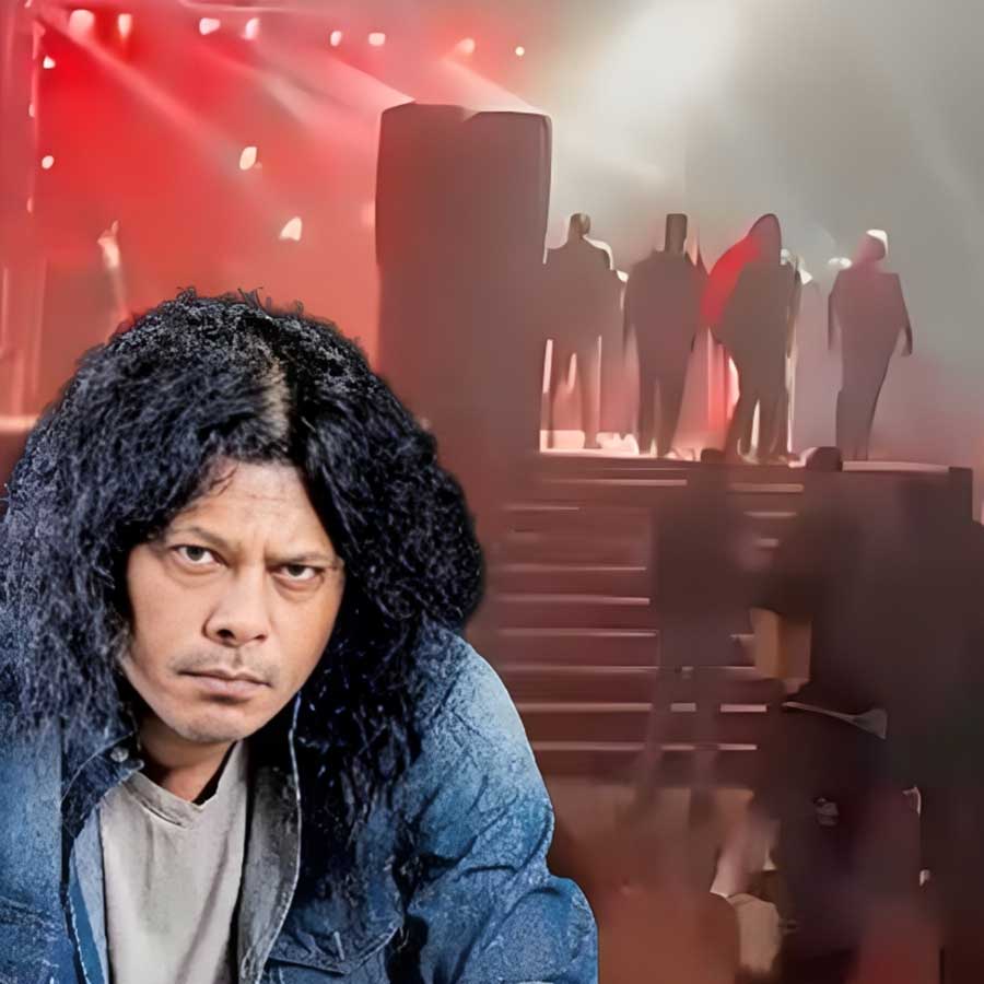 ইটবৃষ্টি এবং মারপিটের পরে শুক্রবার রাতে বাংলাদেশে বাতিল হয়ে যায় রক গায়ক জেমসের কনসার্ট।