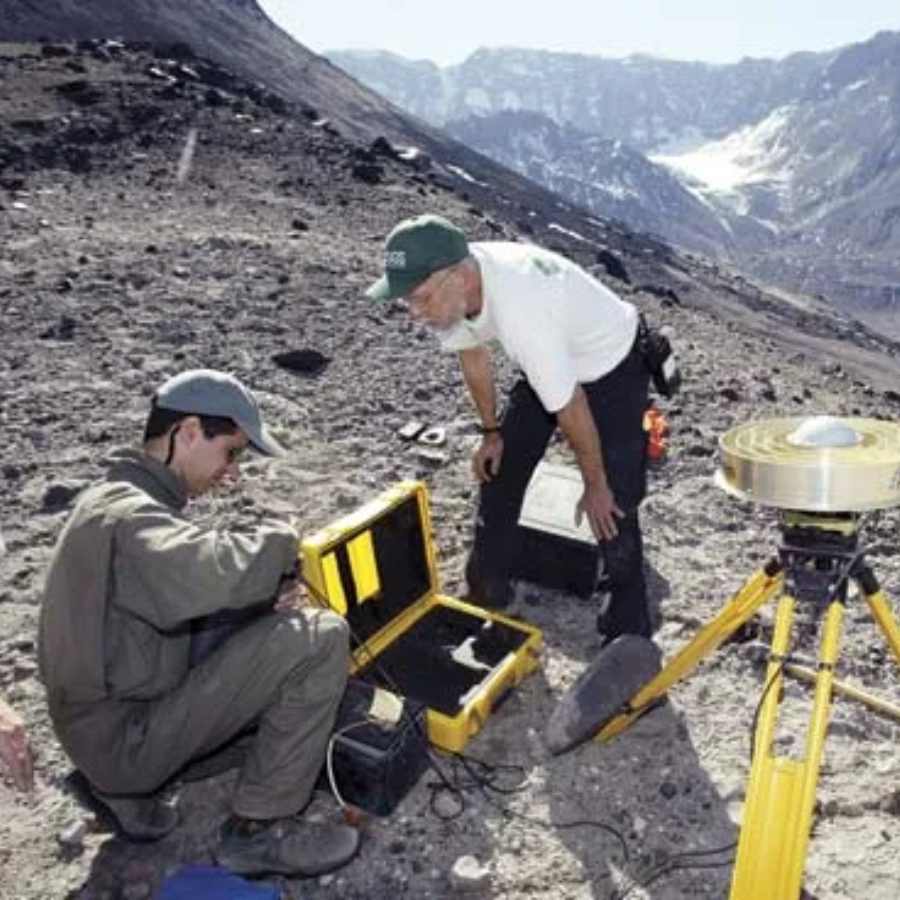 ভূতত্ত্ববিদ্যা নিয়ে পড়ার খুঁটিনাটি।
