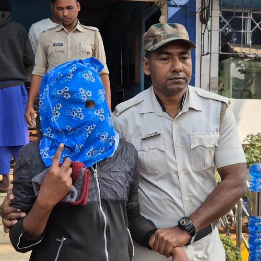 BJP Worker arrested with arms