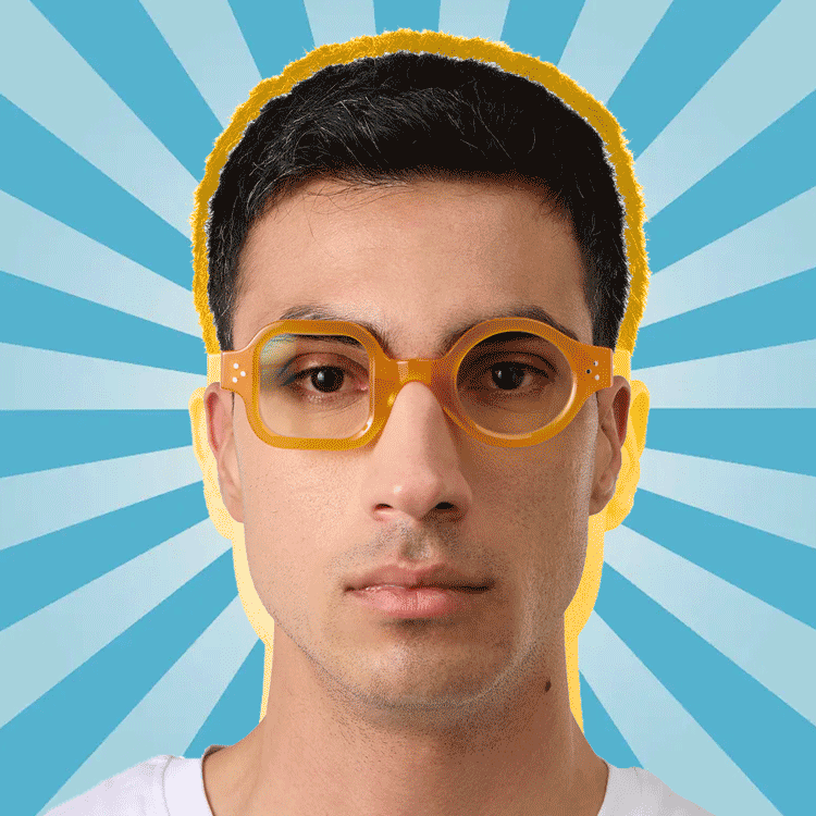 চশমাই যখন সাজের মুখ্যচরিত্রে।