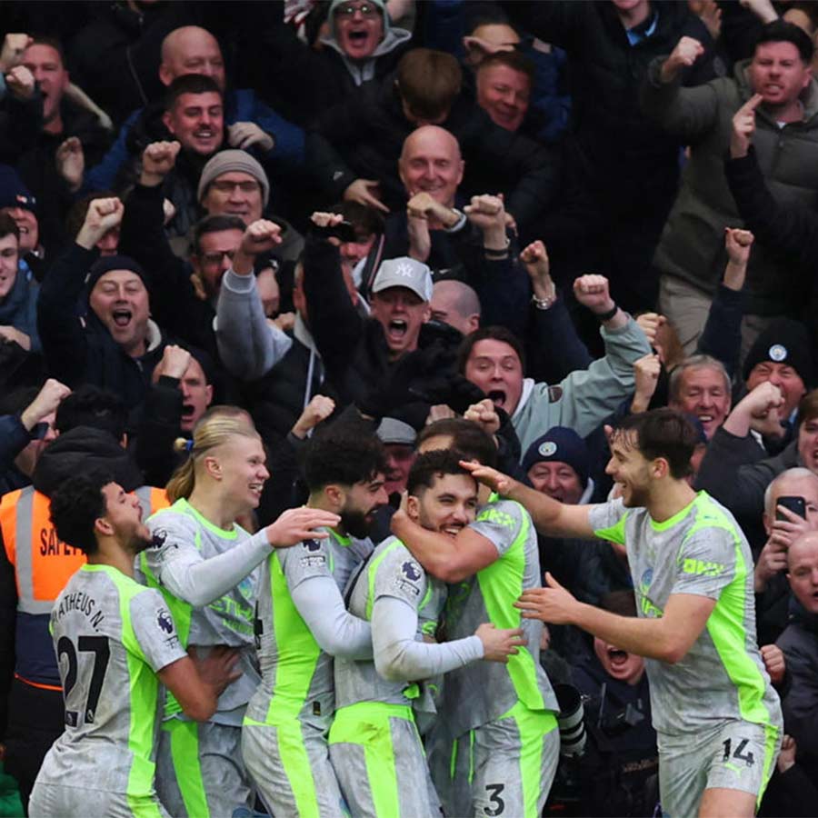 ইপিএলে পরপর ছয় ম্যাচে জয়ের ধারা বজায় রাখল ম্যান সিটি।