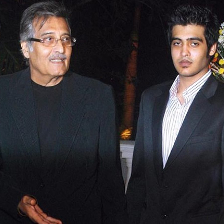 Vinod Khanna with Sakshi Khanna