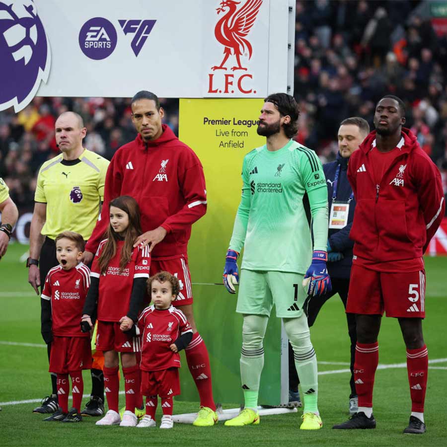 Liverpool defeated Wolves in English Premier League fixture in the presence of Diogo Jota's family