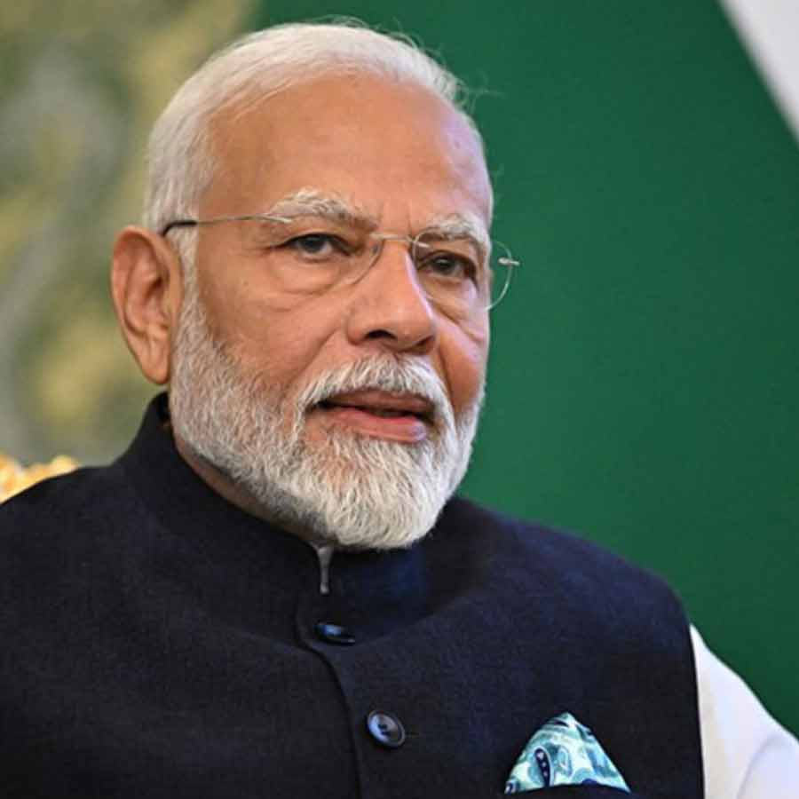 Why did China filed complaints in WTO on Solar and IT sector of India 