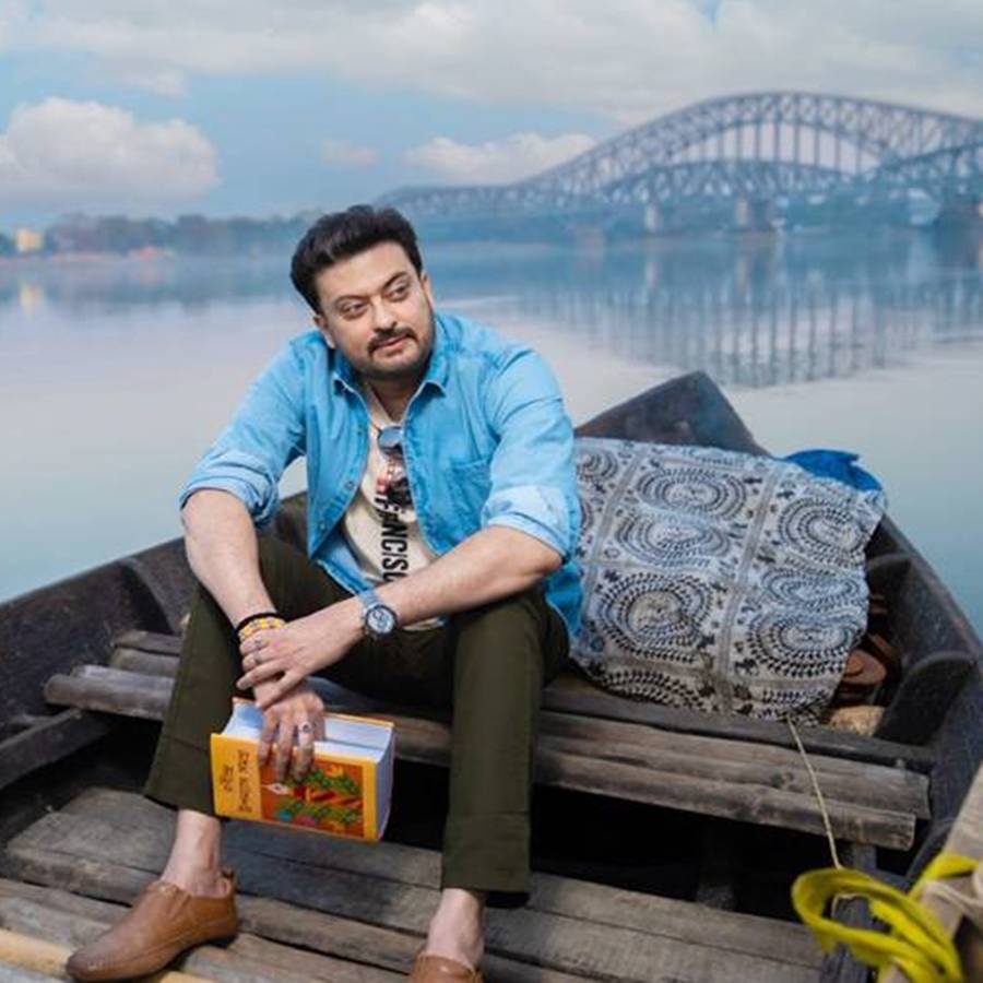 খলনায়ক হয়ে বেশি জনপ্রিয় সাহেব চট্টোপাধ্যায়?