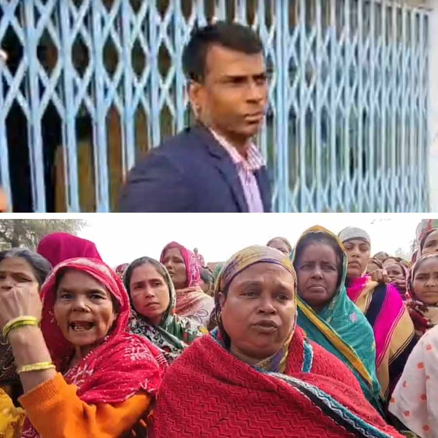 Protests surround Election Commission special observer\\\\\\\'s car in Magrahat, South 24 pargana