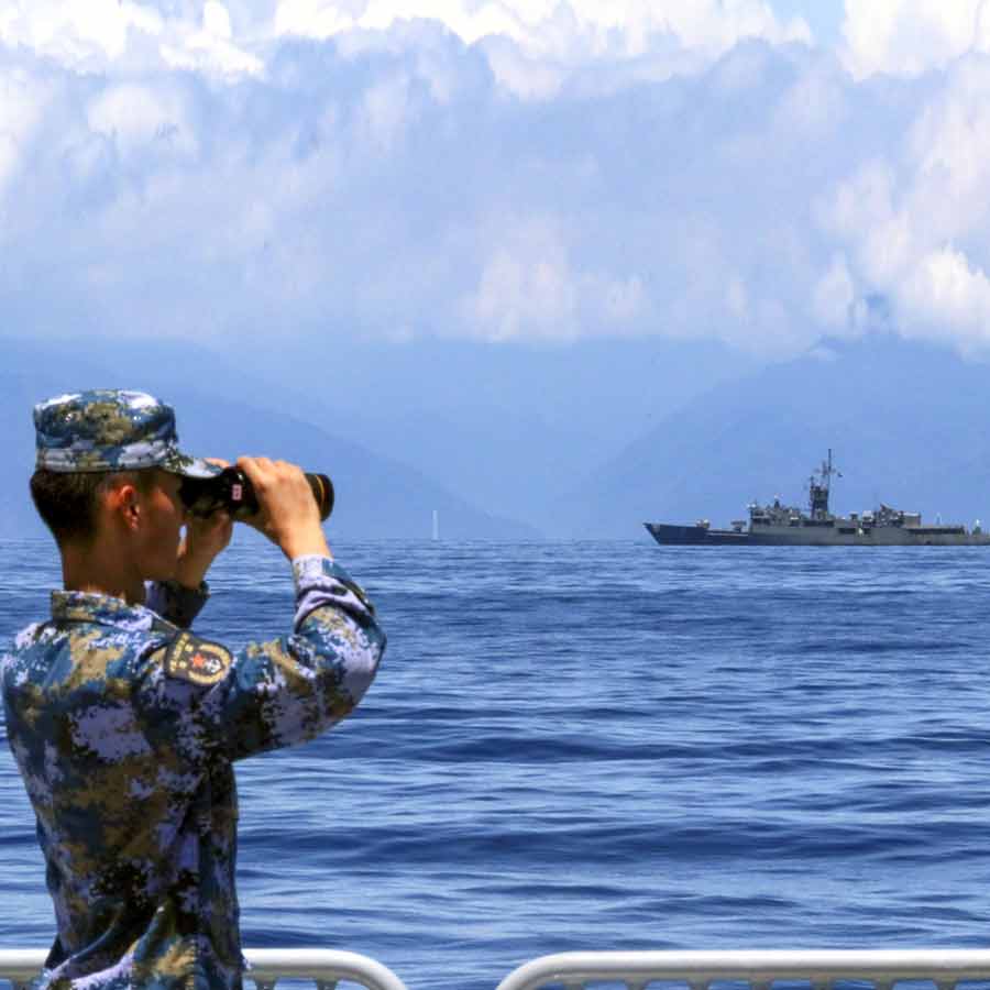 China holds military drills around Taiwan as warning to separatist forces dgtl