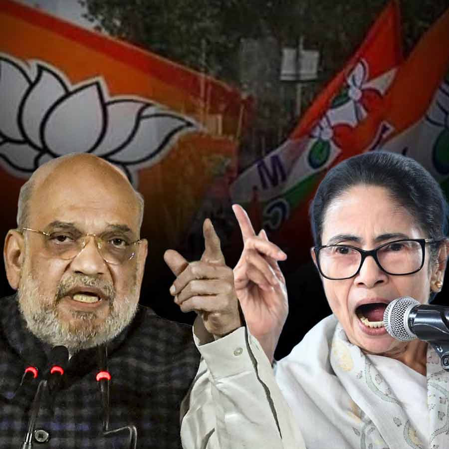 Amit Shah raises five allegations against TMC, Mamata Banerjee responds from Bankura meeting