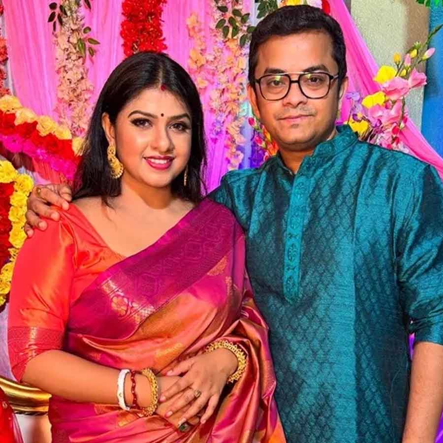 সুস্মিতা রায় এবং সব্যসাচী চক্রবর্তী।