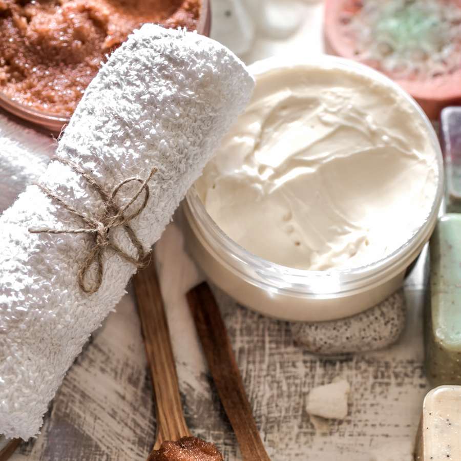How to prepare winter friendly body butter for glowing skin at home