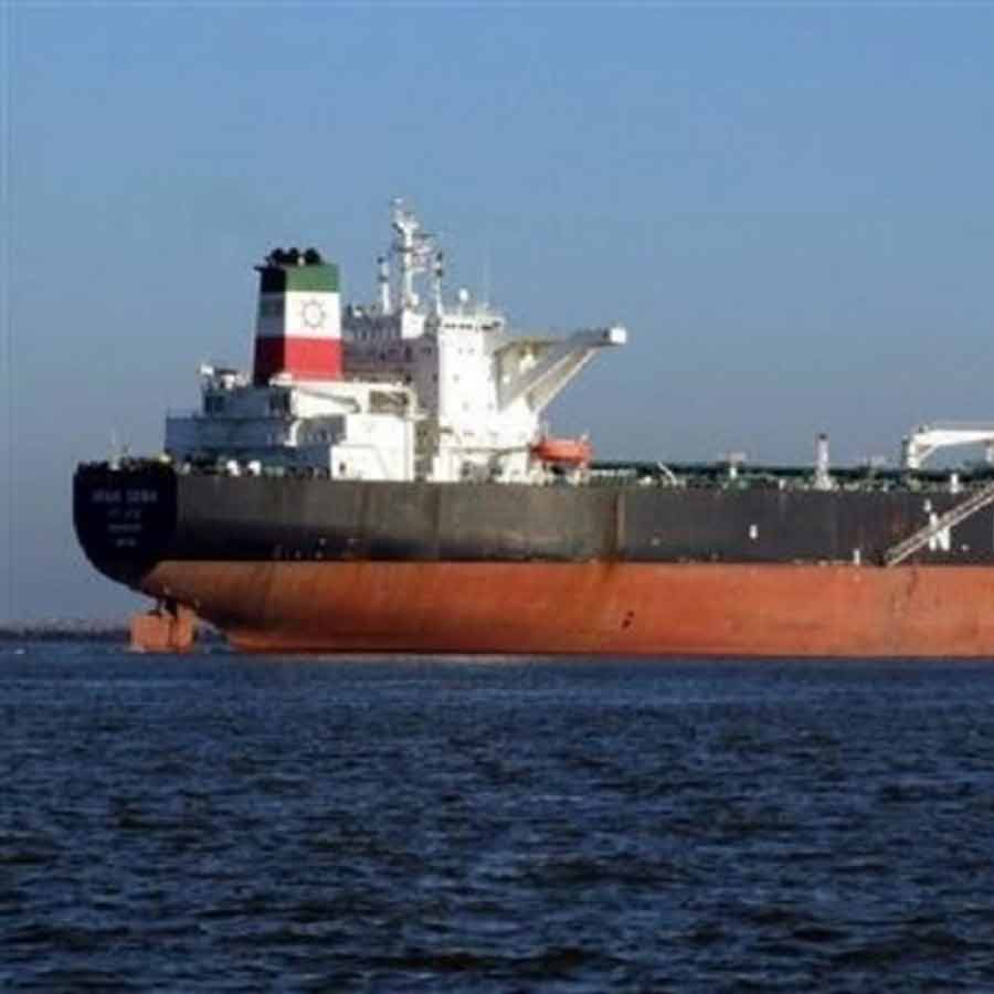 Saudi Arabia warned its iron brother UAE through airstrike in Mukalla following to leave Yemen with 24 hours 