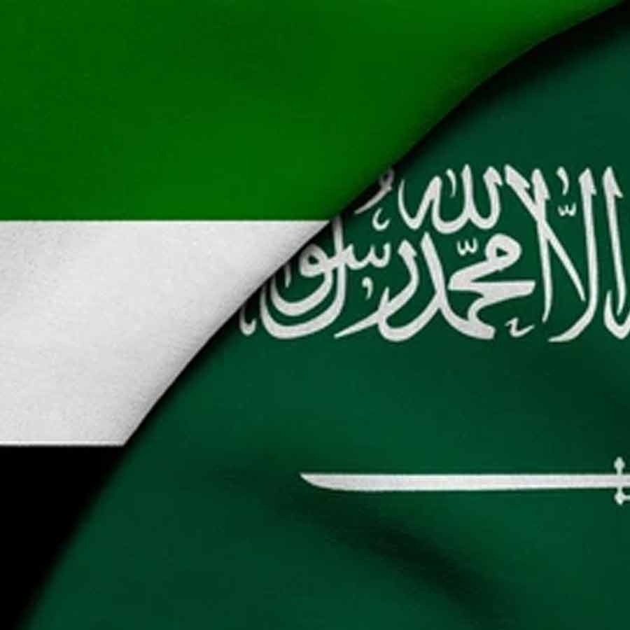 Saudi Arabia warned its iron brother UAE through airstrike in Mukalla following to leave Yemen with 24 hours 