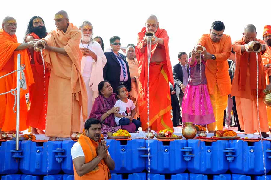 VIP Culture in Maha Kumbh, Is it responsible for the stampede dgtl