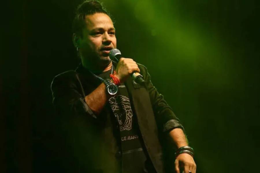 Kailash Kher takes dig on music reality shows dgtl