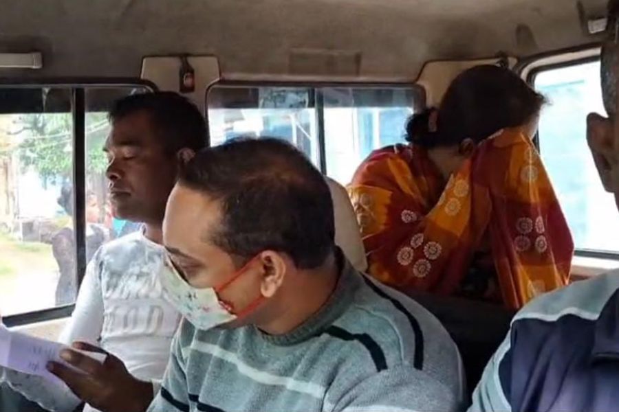 Husband and Wife arrested from Hooghly in a theft case dgtld