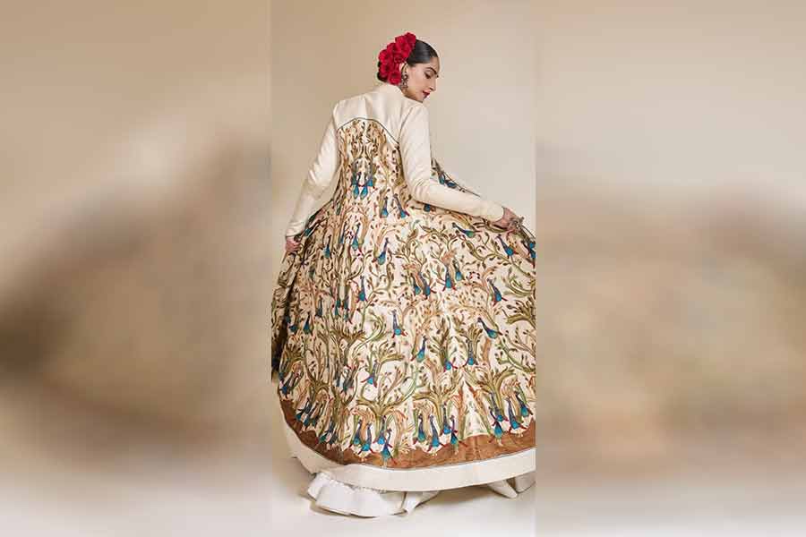 রোহিতের নকশায় বরাবর গুরুত্ব পেয়েছে প্রকৃতি। 