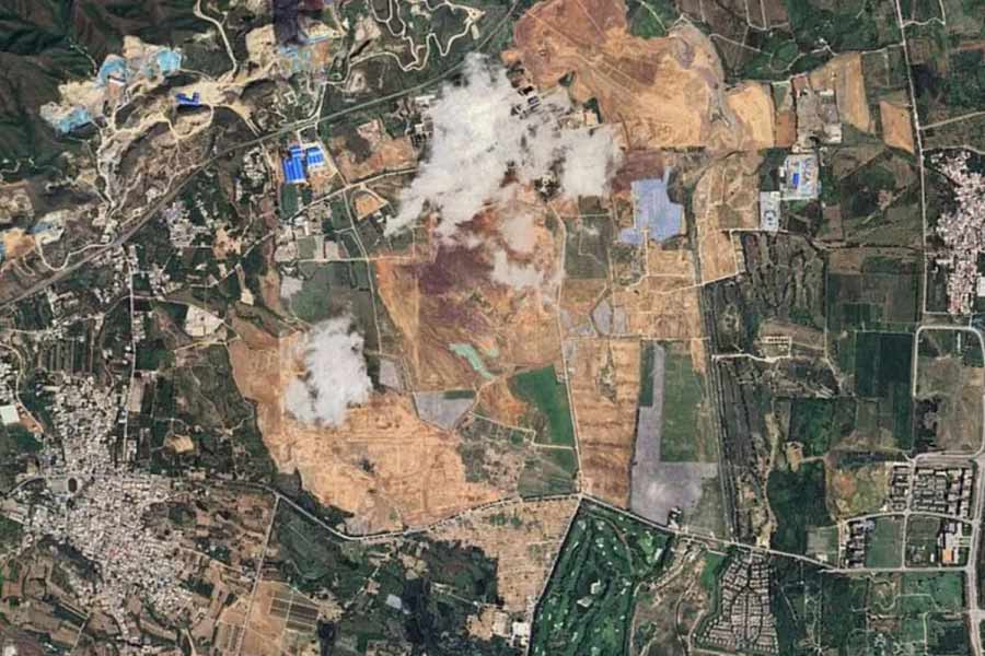 World Largest Military Command Center China constructing Super Pentagon to counter US