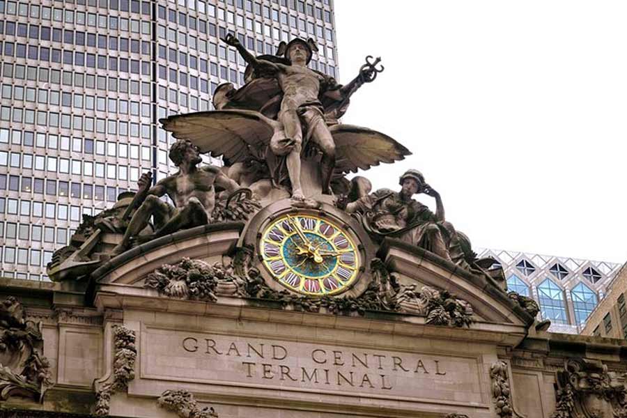 World’s largest railway station belongs to Grand Central Terminal in New York City with 44 station 