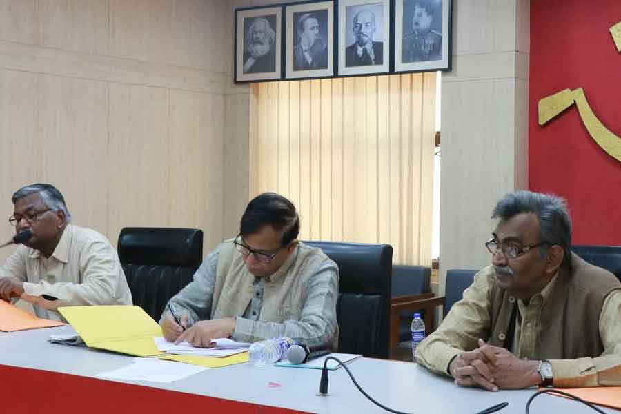 Questions in CPM state committee over exceptions in district conferences