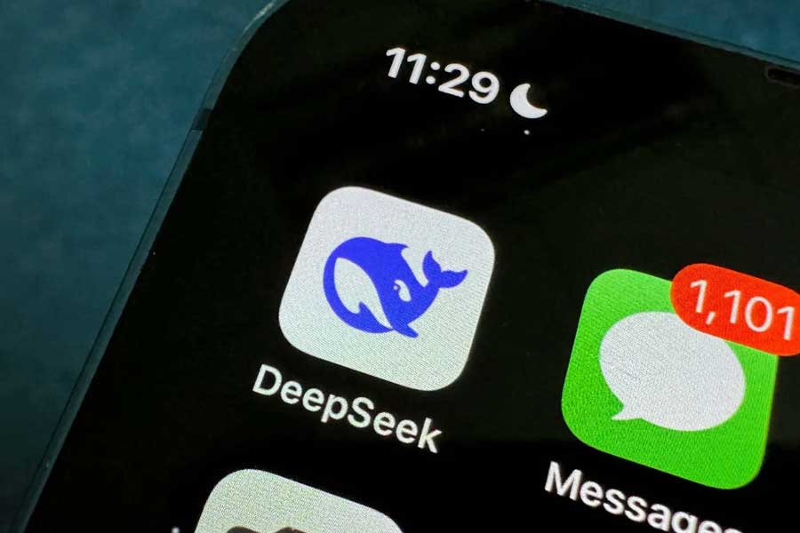 Chinese Startup DeepSeek Accused of Data Breach Banned By Many Governments