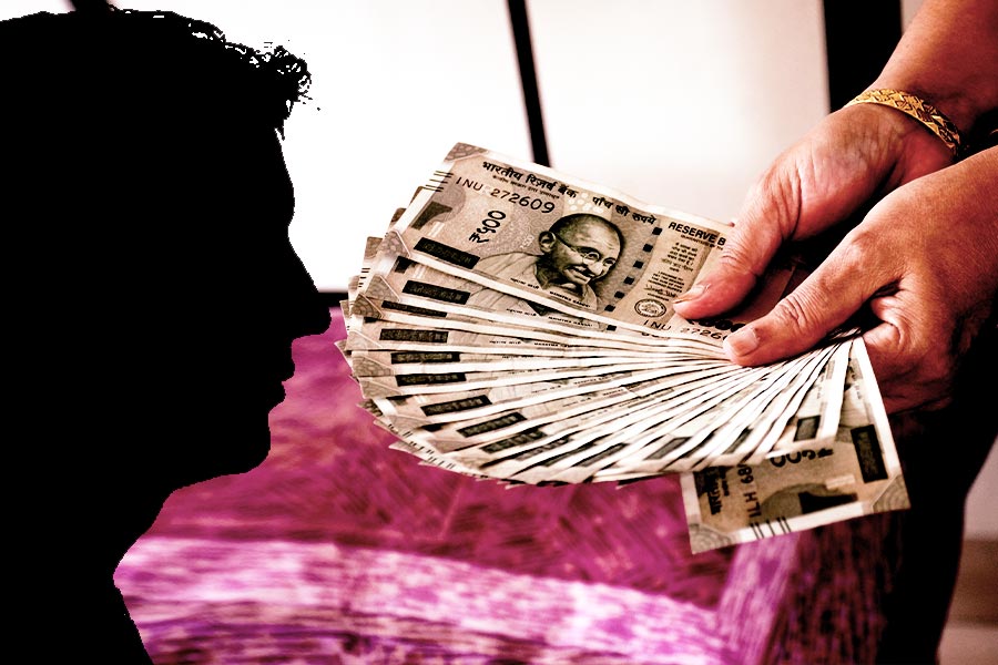 A teacher arrested in Murshidabad in a fraud case dgtld