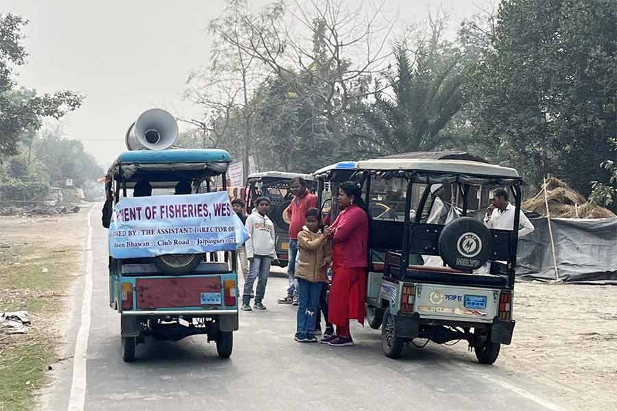 Campaign at Jalpaiguri against poisoning fishes to catch them at Teesta River