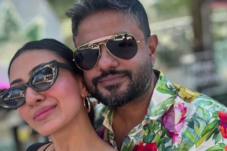 চলতি বছরের ফেব্রুয়ারি মাস, অর্থাৎ প্রেমের মাসেই অভিনেত্রীকে বিয়ে করছেন সিদ্ধার্থ। ১৯৮৯ সালের জুলাই মাসে জন্ম সিদ্ধার্থের। প্রিয়ঙ্কার চেয়ে সাত বছরের ছোট তিনি। স্কুলের পড়াশোনা শেষ করে উচ্চশিক্ষার জন্য বিদেশে পাড়ি দেন সিদ্ধার্থ।