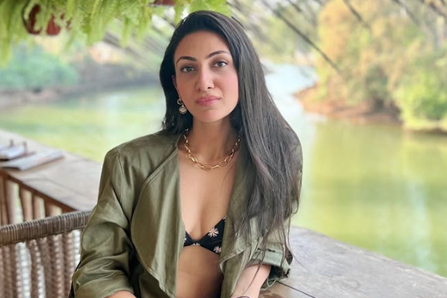 ‘উন্নোরু ওরু নাল’ এবং ‘ওম শান্তি ওম’ নামের দু’টি তামিল ছবিতে অভিনয় করতে দেখা যায় নীলমকে। ২০২১ সালে মুক্তি পাওয়া ‘তামাশা’ নামের তেলুগু ভাষার ছবিতে শেষ অভিনয় করতে দেখা যায় প্রিয়ঙ্কার ভ্রাতৃবধূকে।