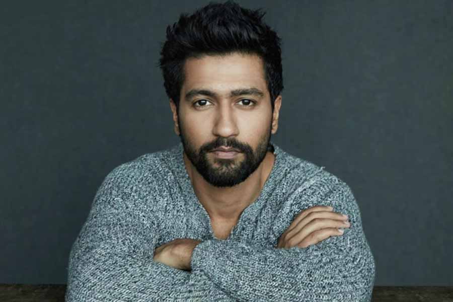 From Vicky Kaushal to Bhumi Pednekar, bollywood actors left high paying jobs for acting