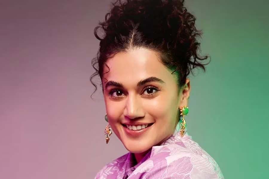 From Vicky Kaushal to Bhumi Pednekar, bollywood actors left high paying jobs for acting