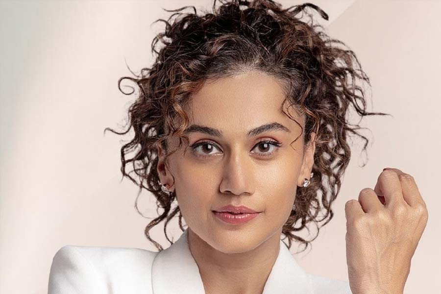 From Vicky Kaushal to Bhumi Pednekar, bollywood actors left high paying jobs for acting